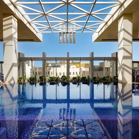 Millennium Place Доха Екстер'єр фото The rooftop pool at the Four Seasons Hotel, Cairo