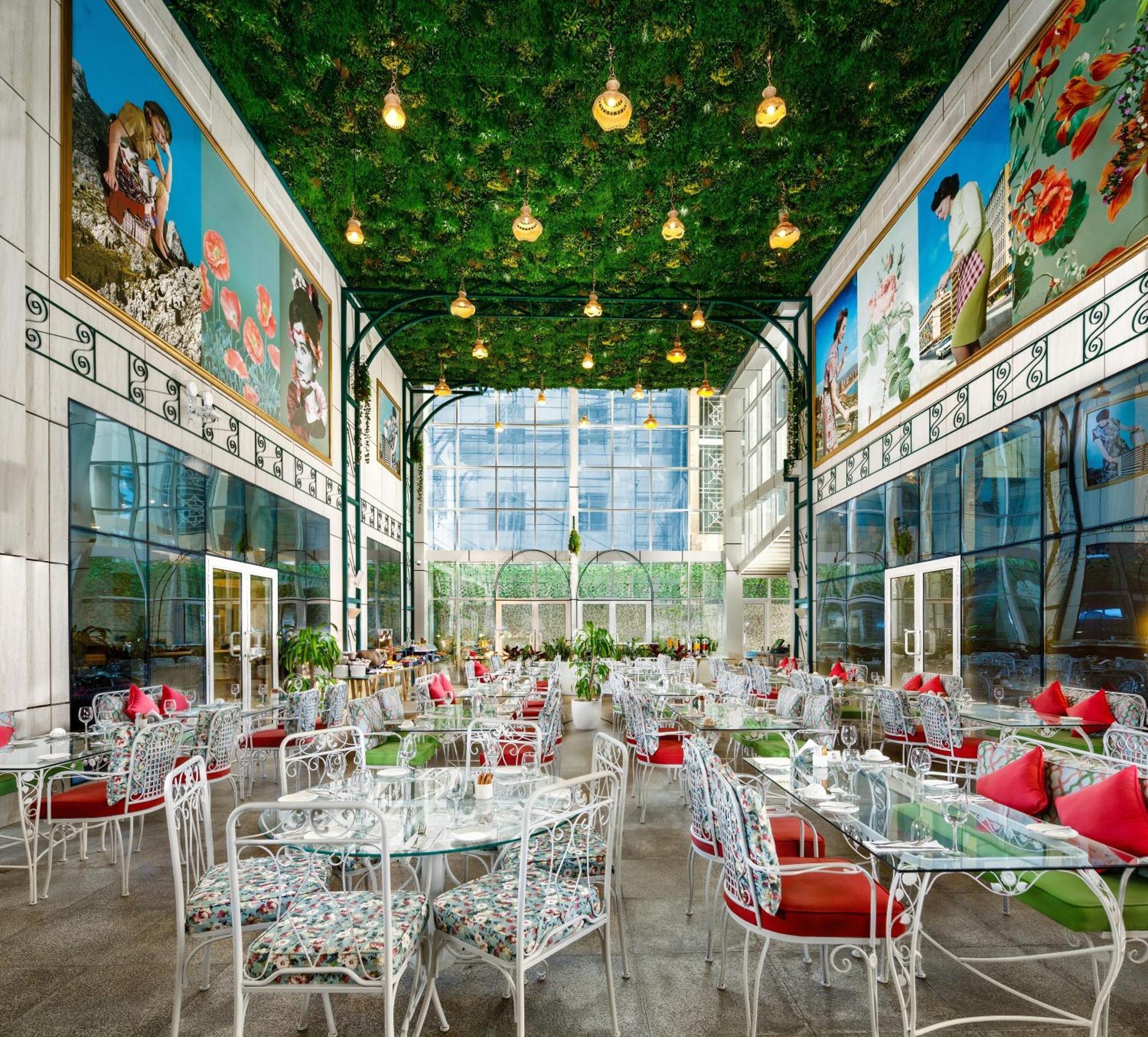 Millennium Place Доха Екстер'єр фото The interior of the restaurant