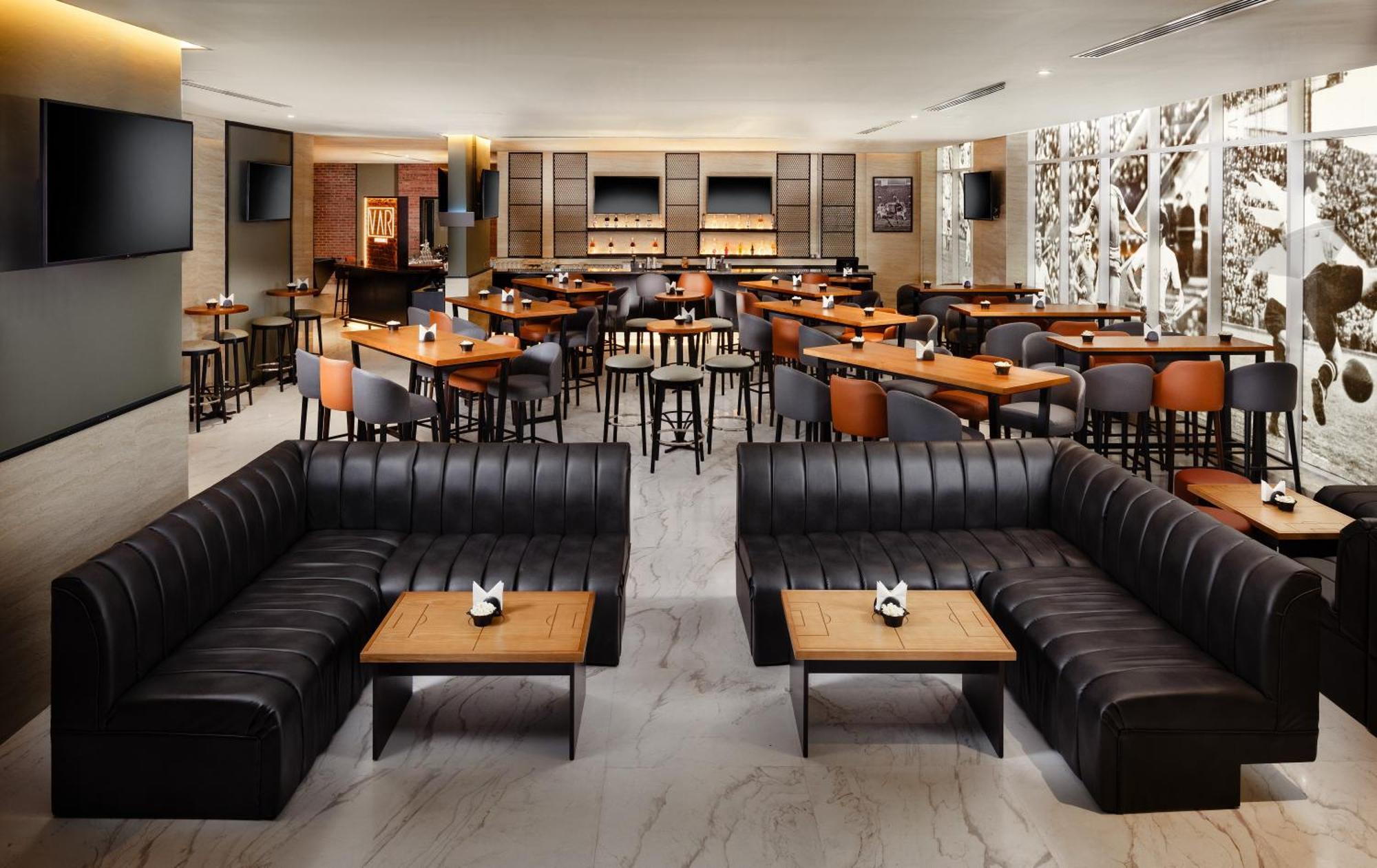 Millennium Place Доха Екстер'єр фото The lounge at the airport
