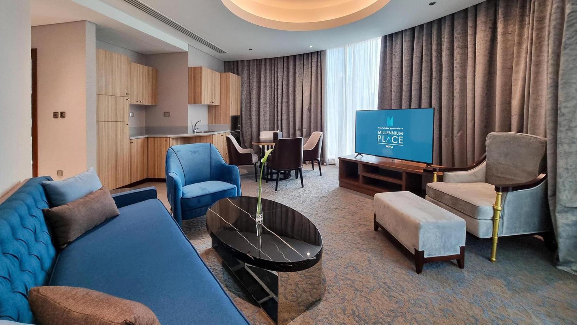 Millennium Place Доха Екстер'єр фото A suite at the hotel